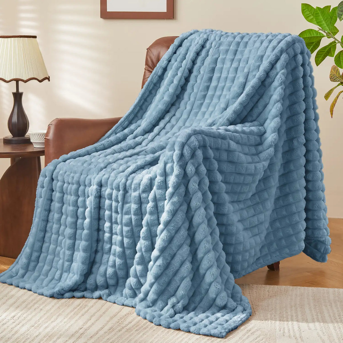 Textured Ribbed Checkered Fleece Throw Blanket – 3D Plush